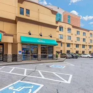 quality-inn-and-suites.niagara-fallshotels.com/